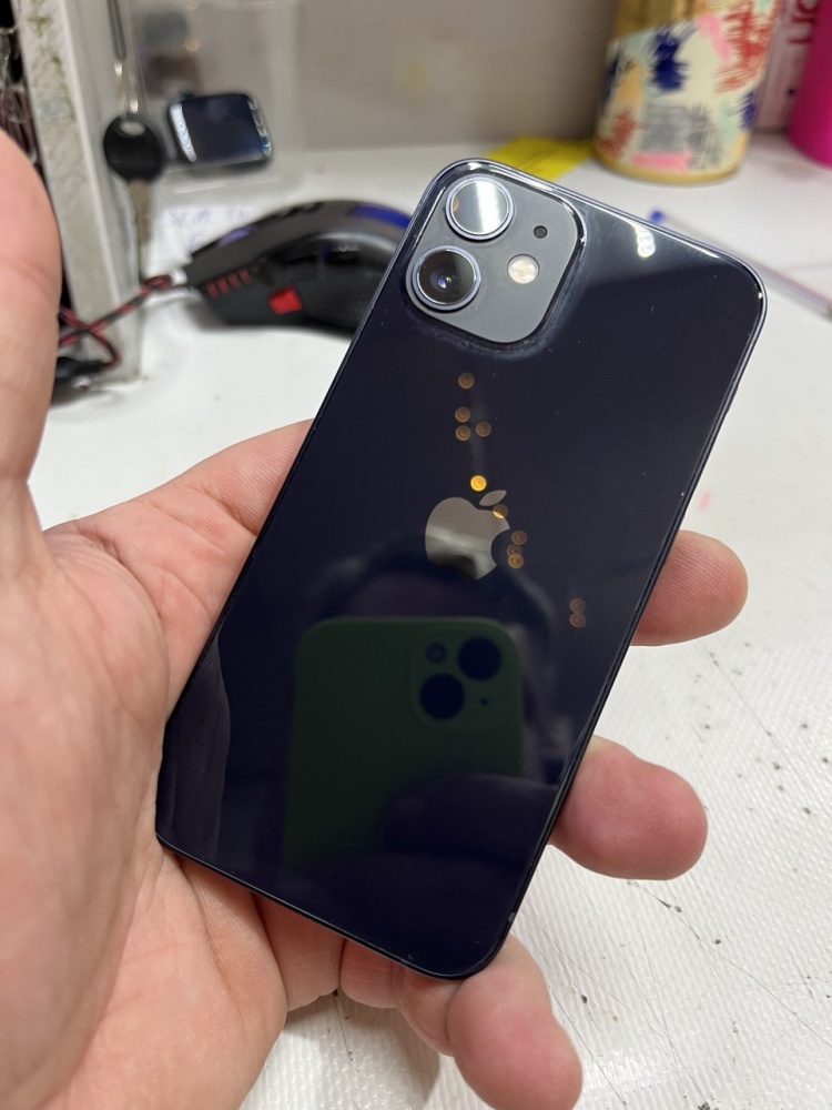 Смартфон iPhone 12 mini 64 Gb 85-акб