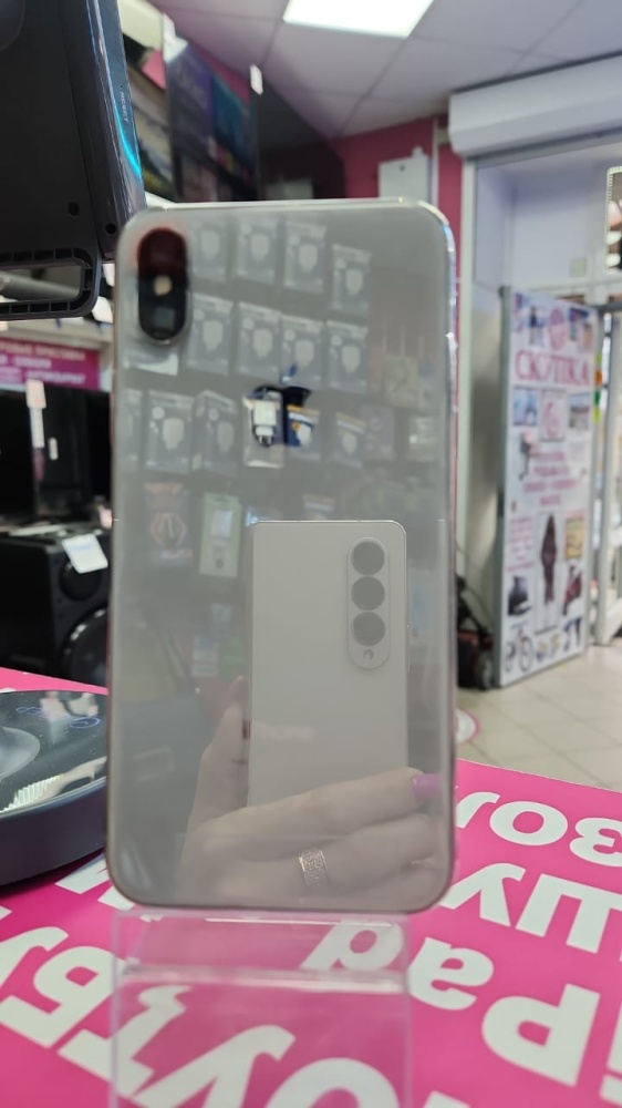 Смартфон iPhone X 64Gb