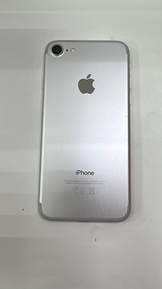 Смартфон iPhone 7 128Gb