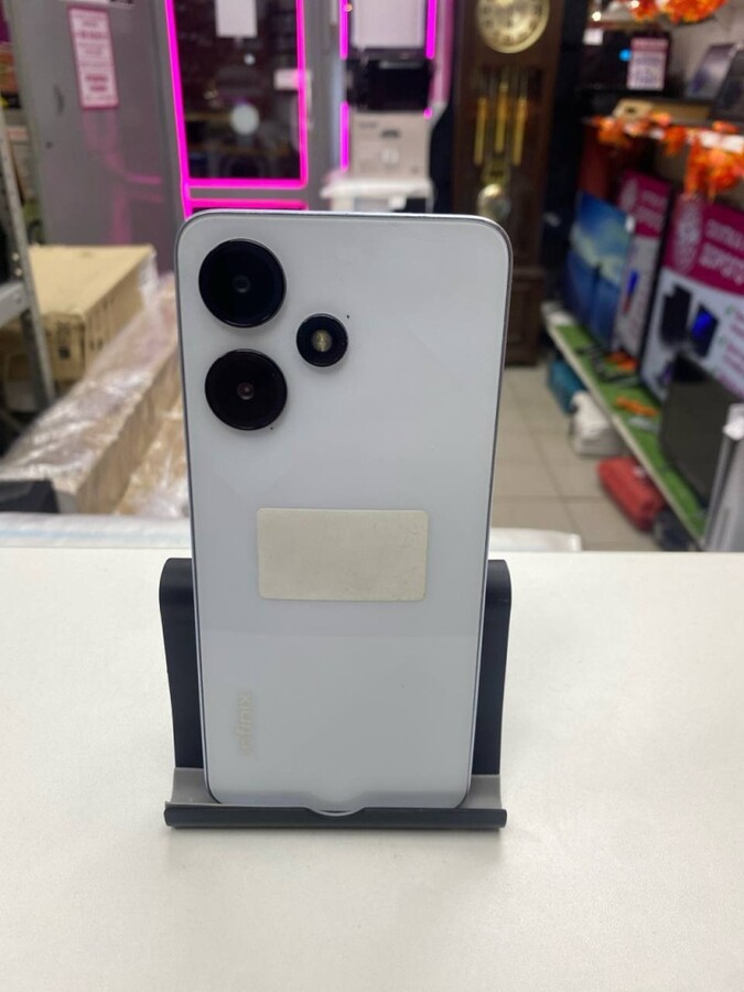 Мобильный телефон Infinix Hot 30I 64gb