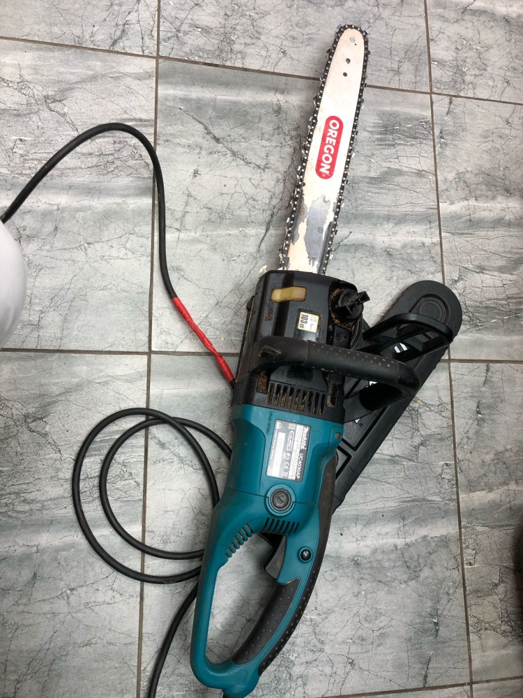 Цепная электропила makita 3040