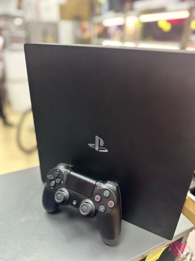 Игровая приставка Sony PlayStation 4 PRO