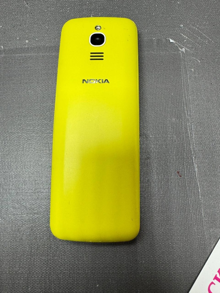 Мобильный телефон Nokia 8110