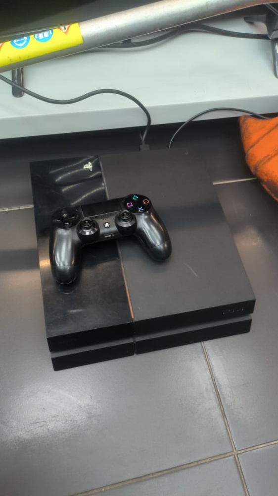 Игровая приставка Sony PlayStation 4 fat