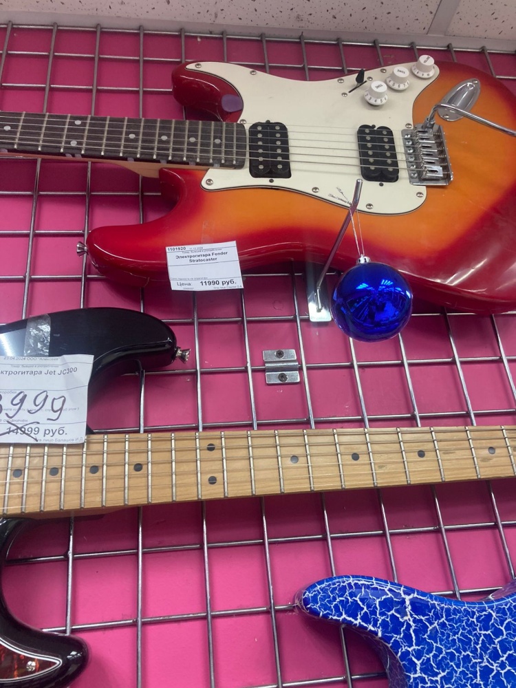 Электрогитара Fender Stratocaster