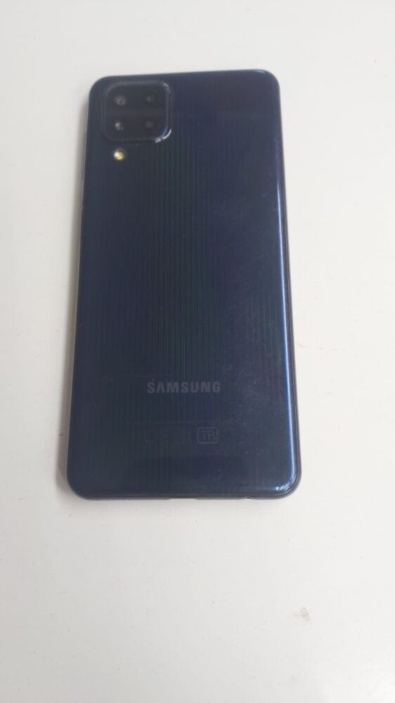Смартфон Samsung  M32 6/128