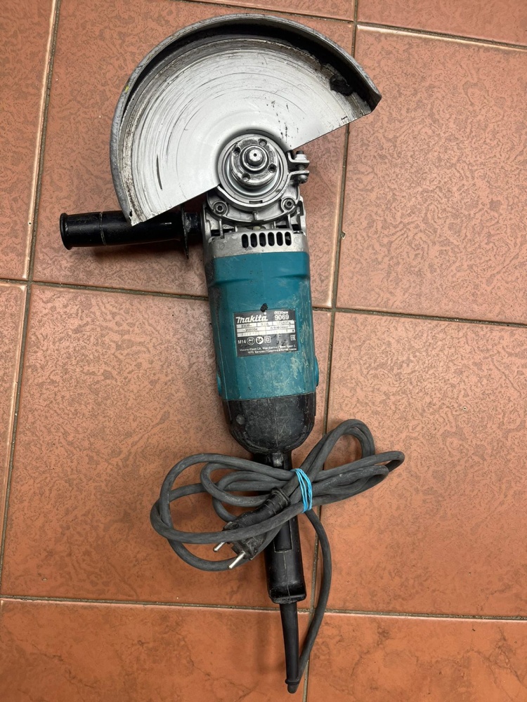 УШМ (Болгарка) Makita 9069