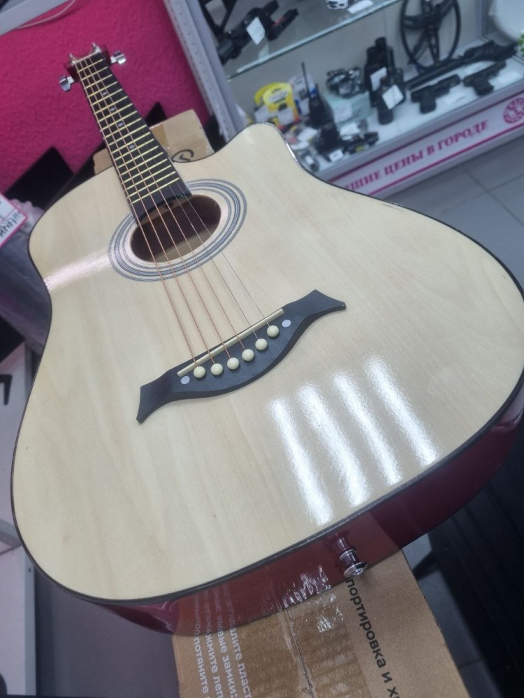 Гитара акустическая