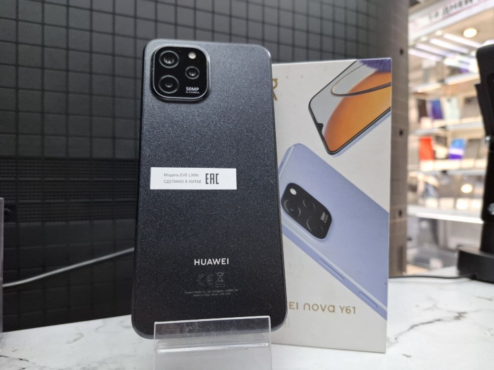 Смартфон Huawei Nova Y61