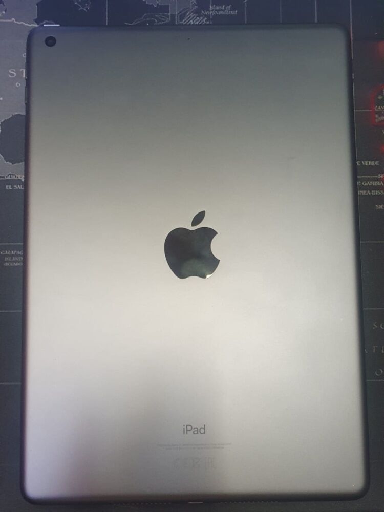 Планшет Apple iPad (7th Generation)  32гб