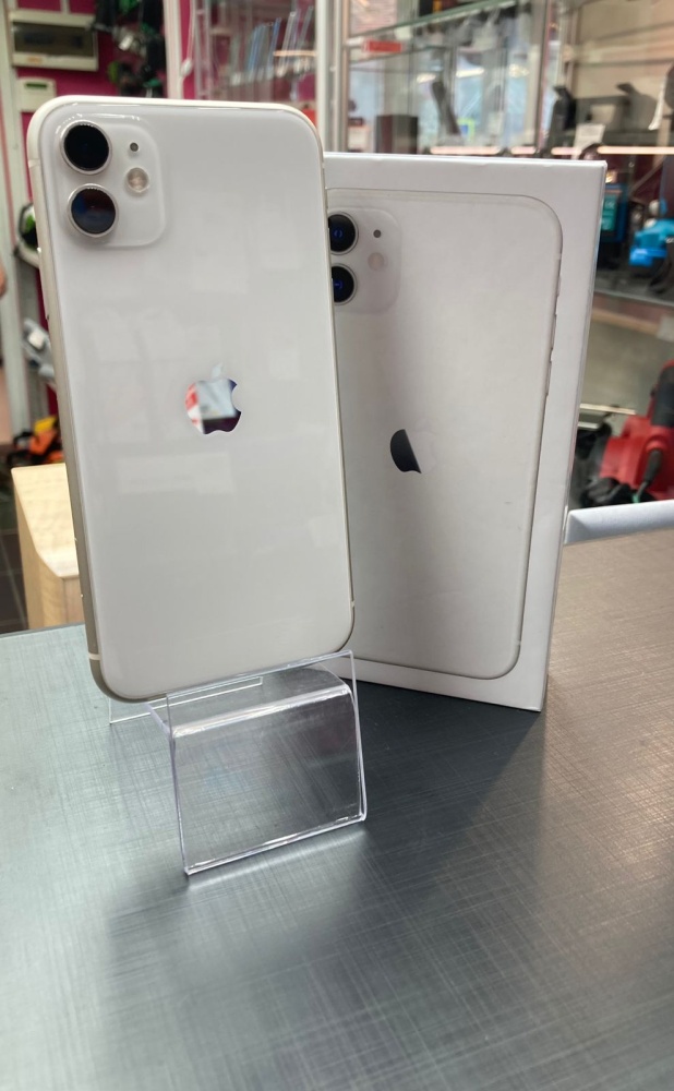 Смартфон iPhone 11 128 Gb