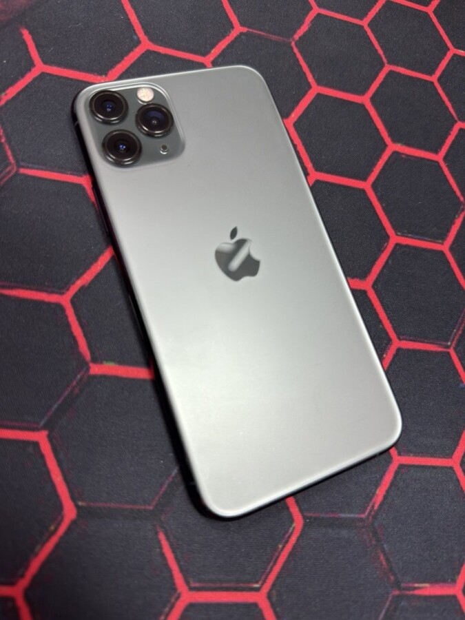Смартфон iPhone 11 PRO 64 Gb