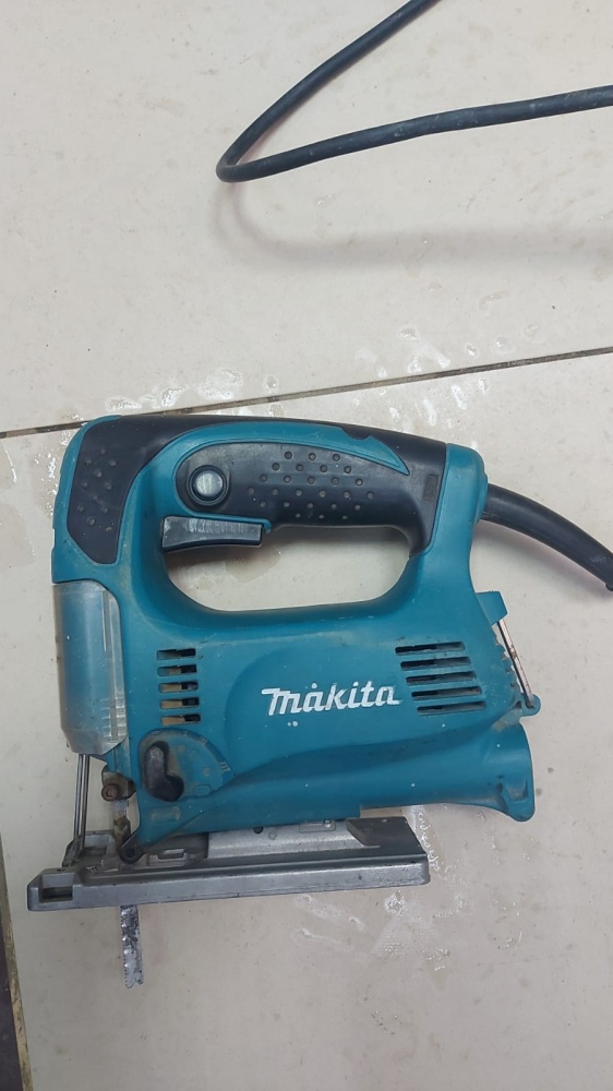 Лобзик Makita 4329