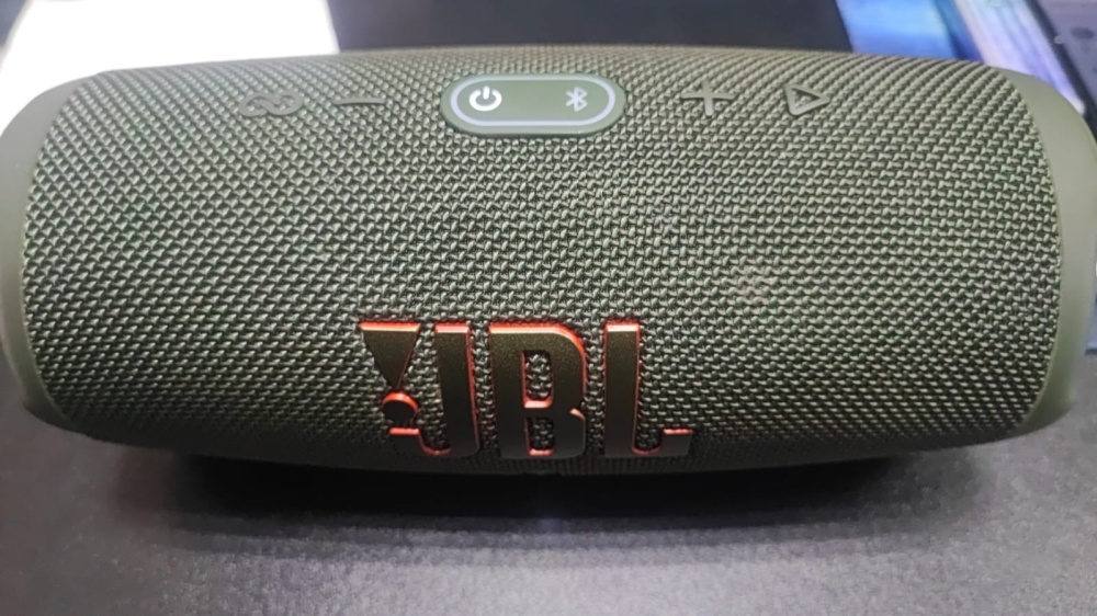 Акустика JBL Charge 5