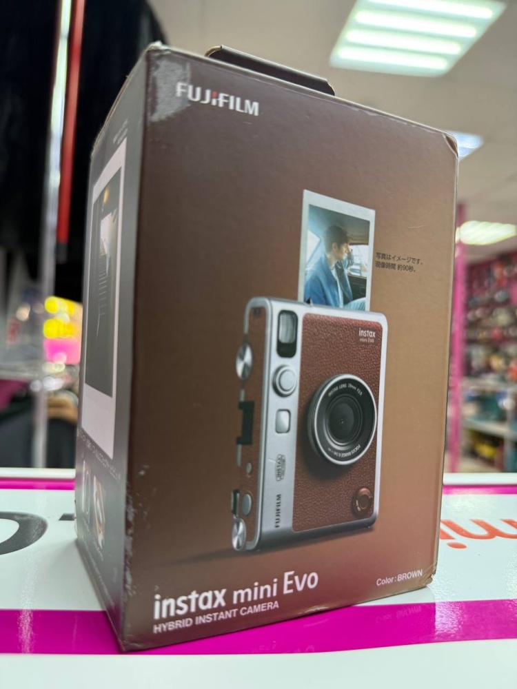 Фотоаппарат Fujifilm Instax mini Evo