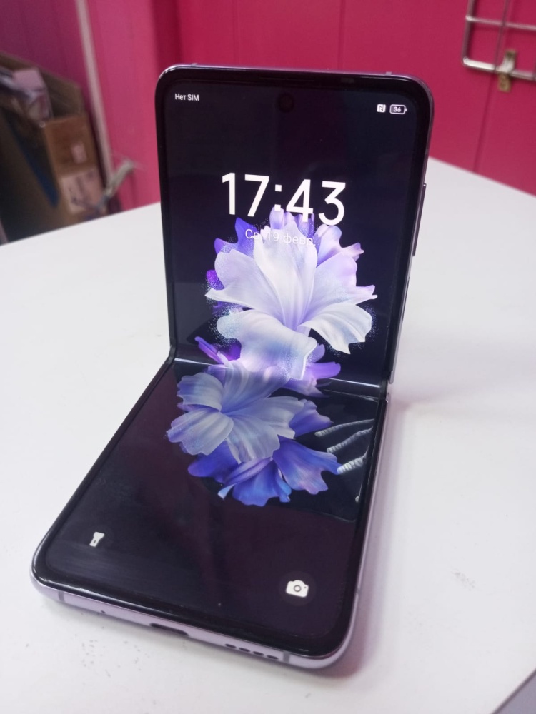 Мобильный телефон Tecno Phantom V flip 5g 8\256