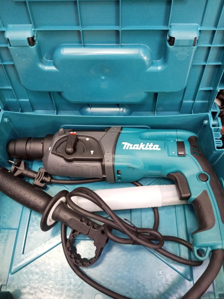 Перфоратор MAKITA hr2470