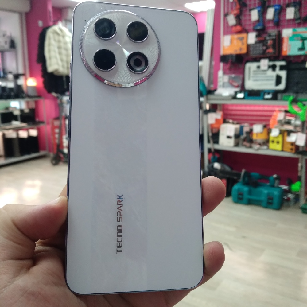 Мобильный телефон Tecno spark 30 pro 8/256
