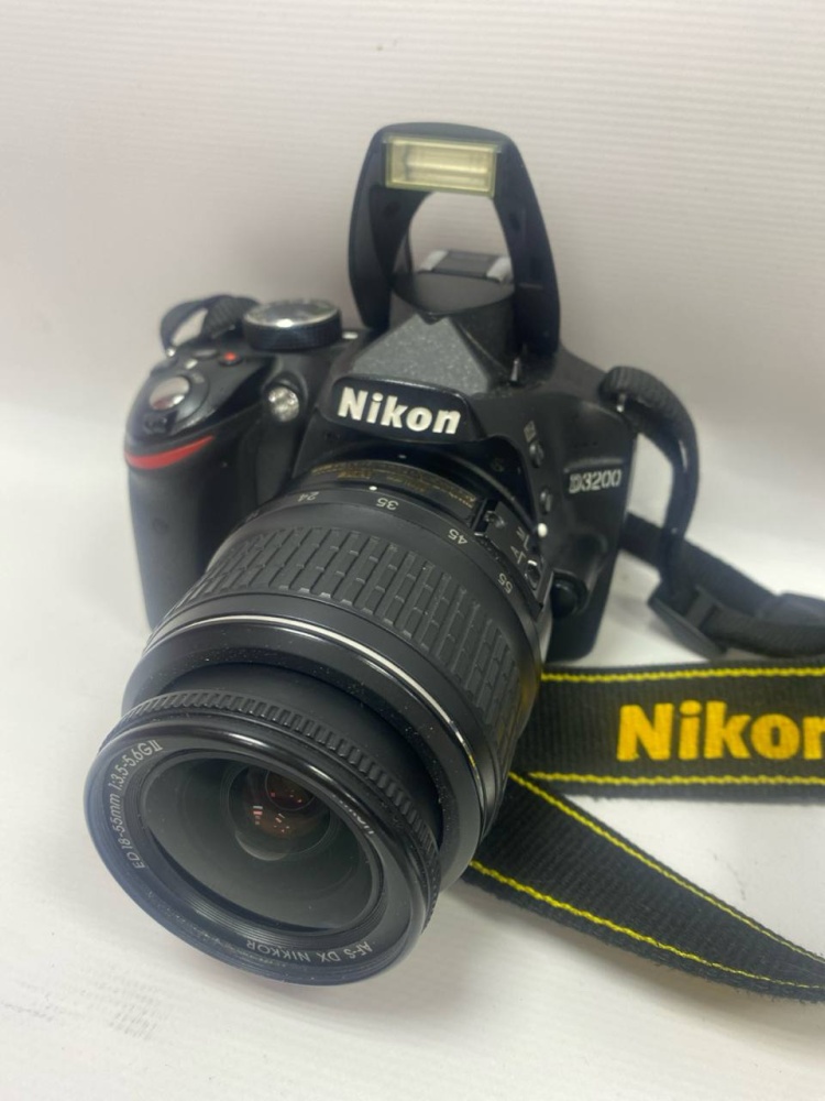 Фотоаппарат Nikon D 3200 Kit