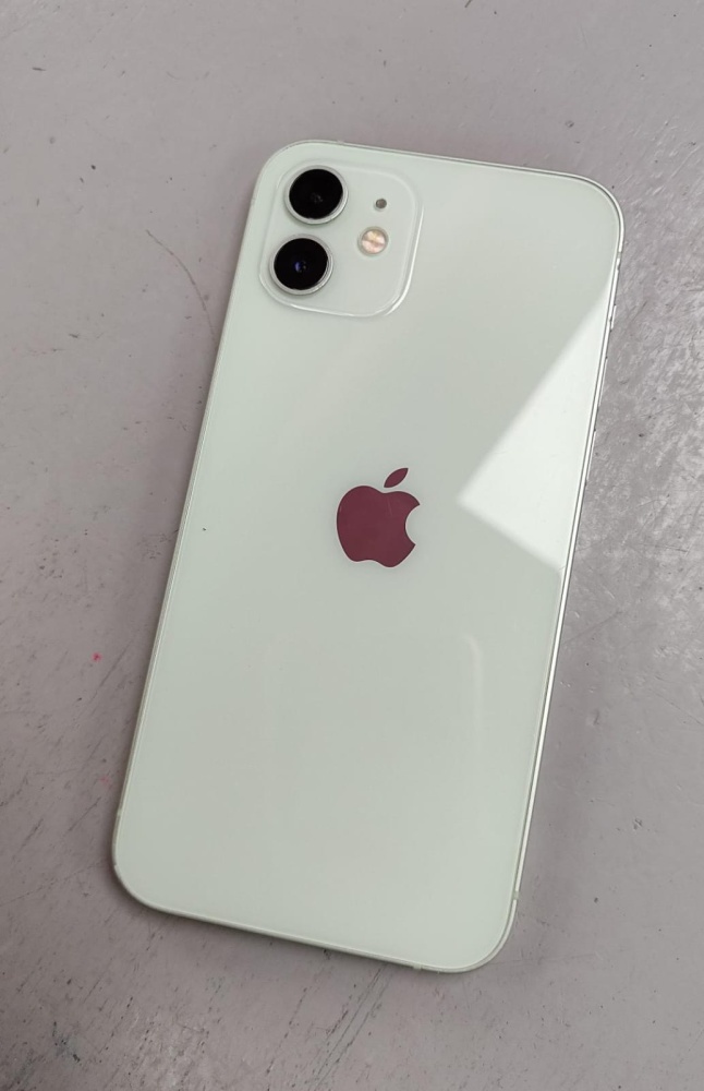 Смартфон iPhone 12 64 Gb