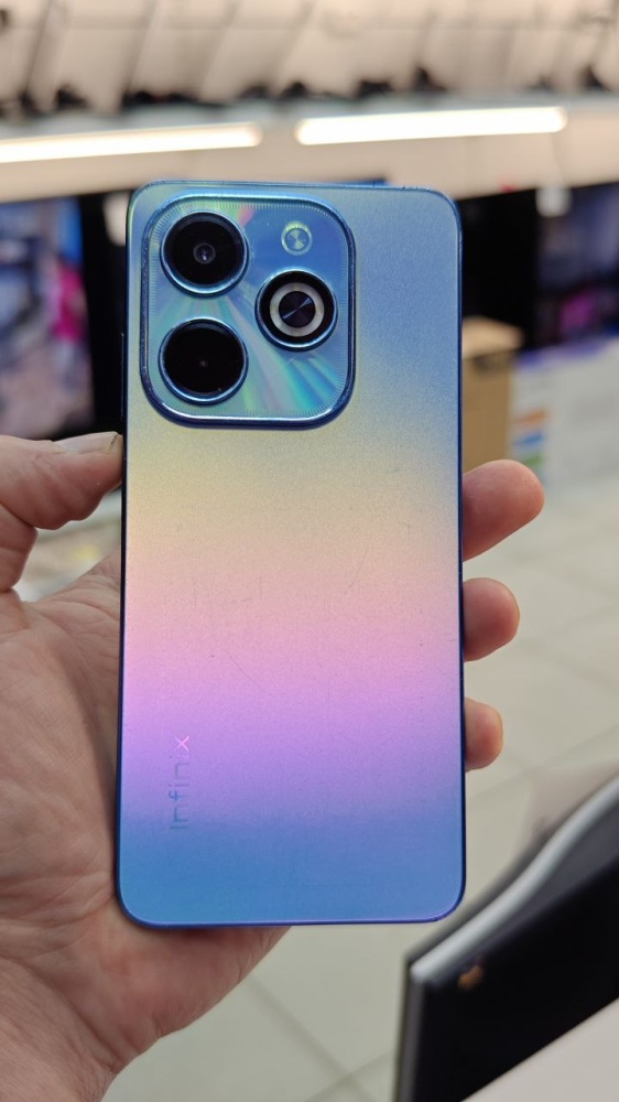 Мобильный телефон Infinix 40ii 8/256