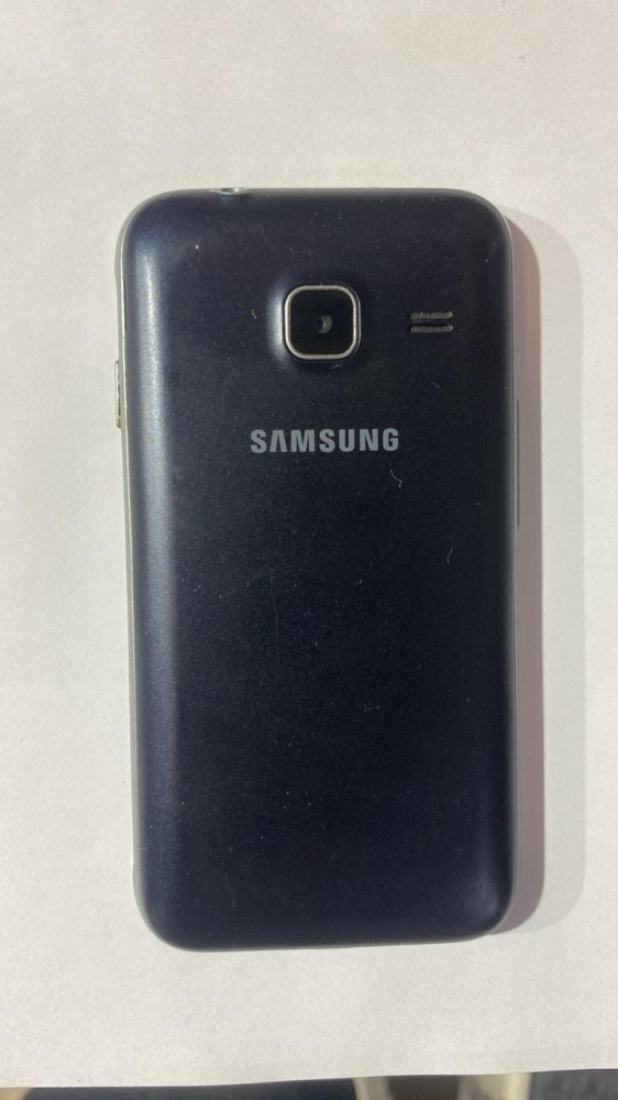 Смартфон Samsung J1 mini