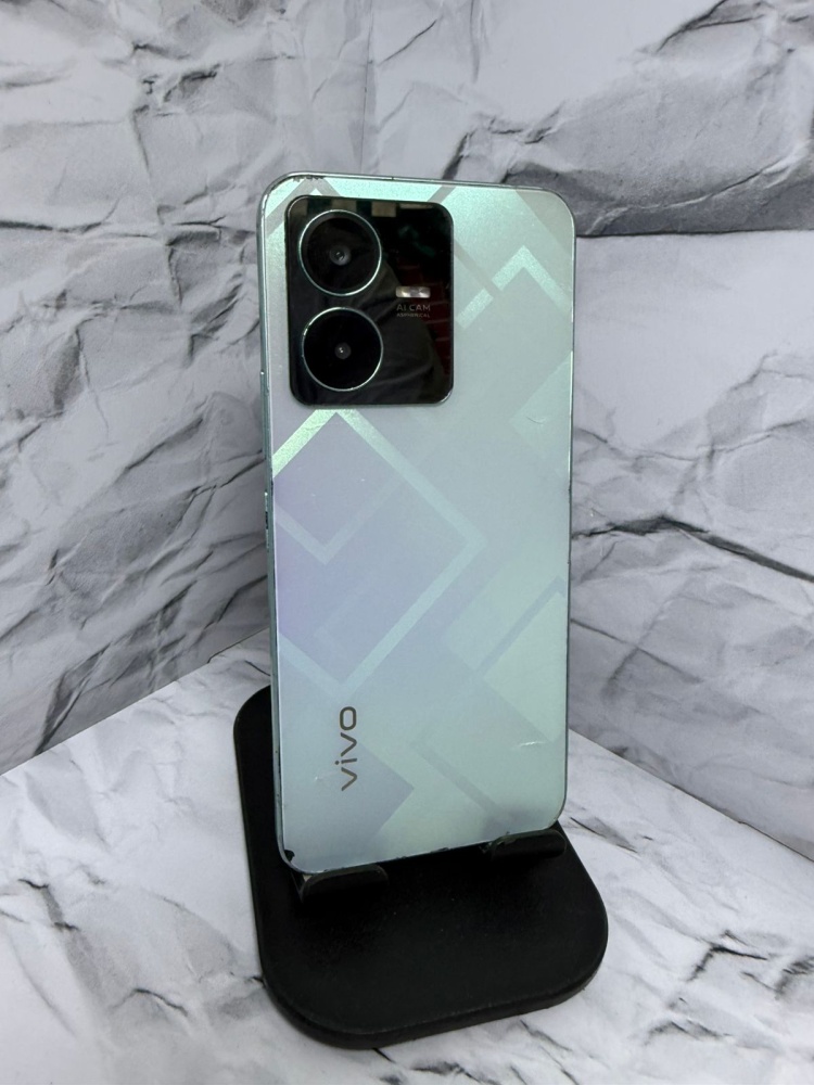 Смартфон Vivo Y22 4/64