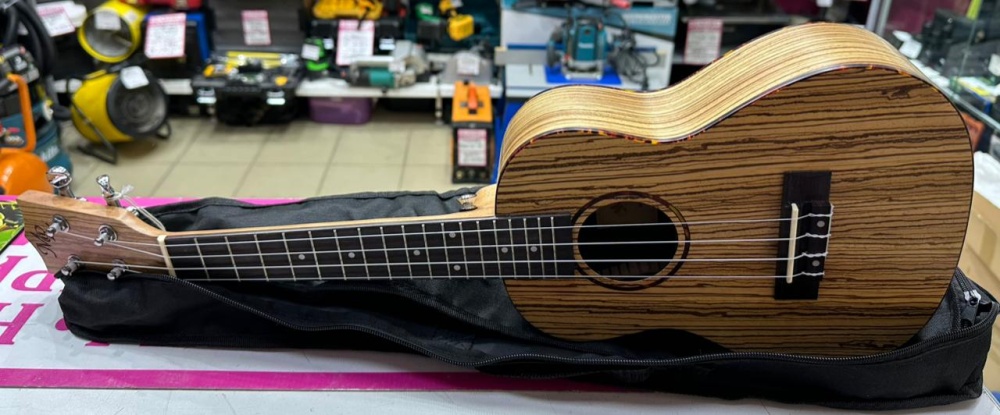 Укулеле Movitin Romas MR-02Z