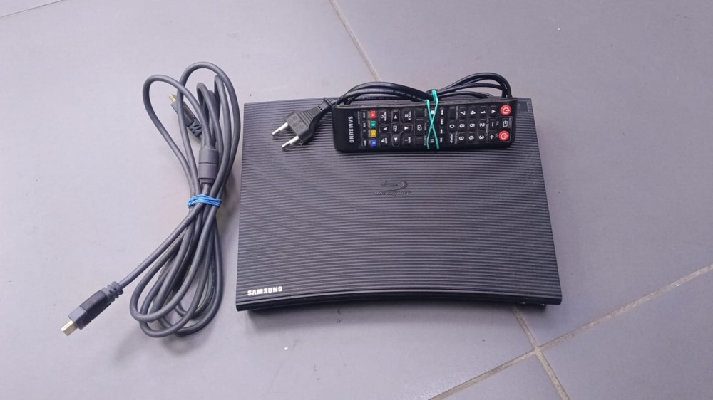 Проигрыватель bluray samsung