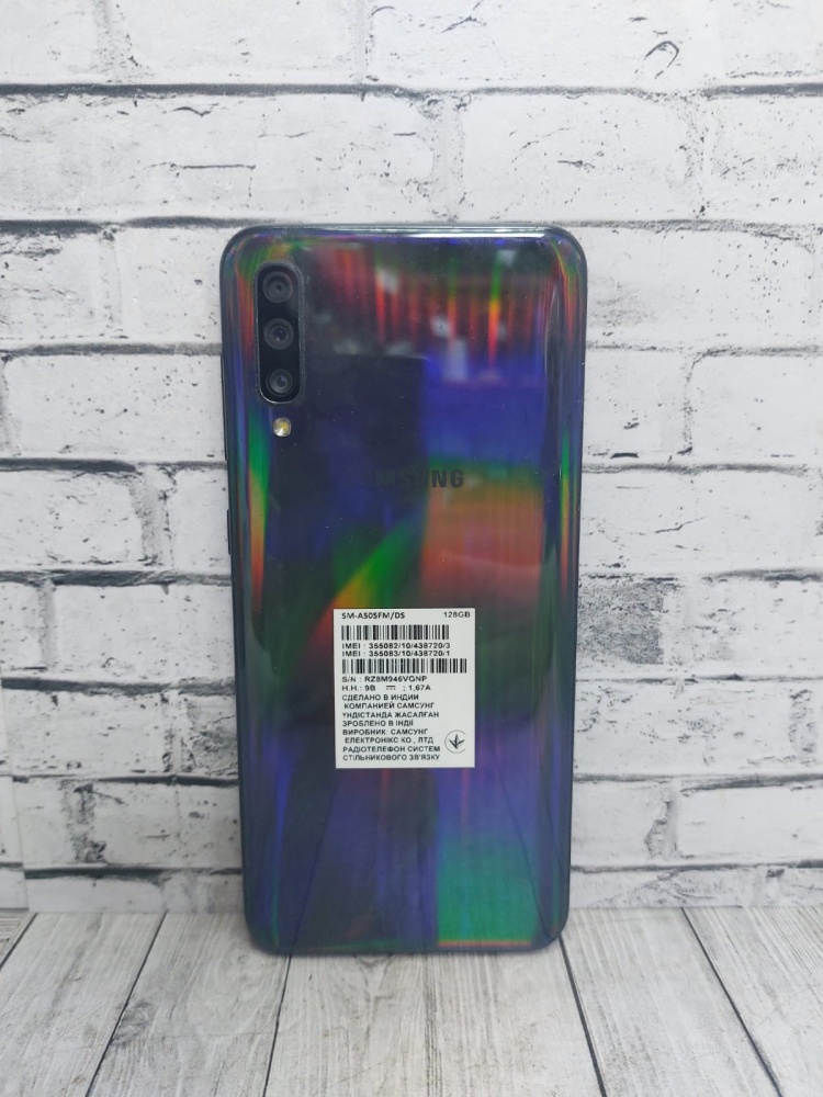 Смартфон Samsung A50 6/128