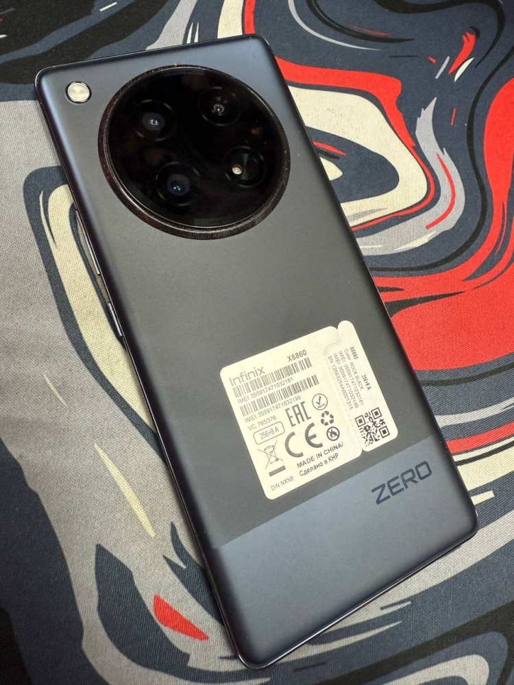 Смартфон Infinix ZERO 40 8/256гб