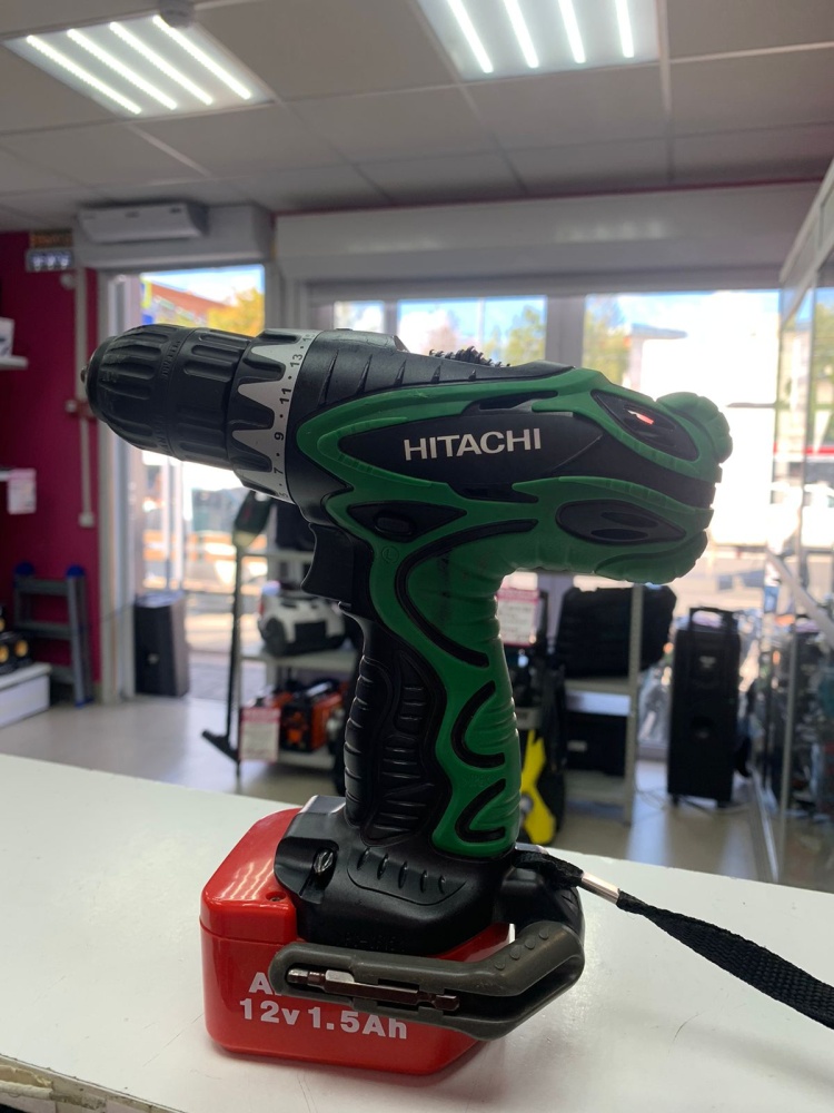 Шуруповерт HITACHI
