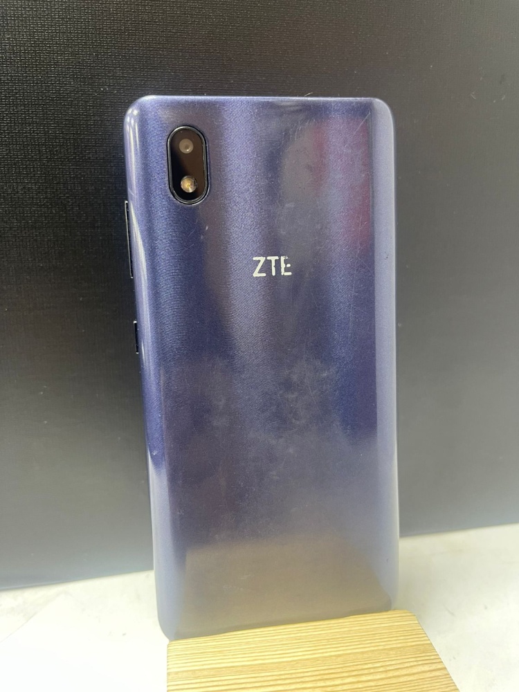 Мобильный телефон ZTE Blade A3 1/32