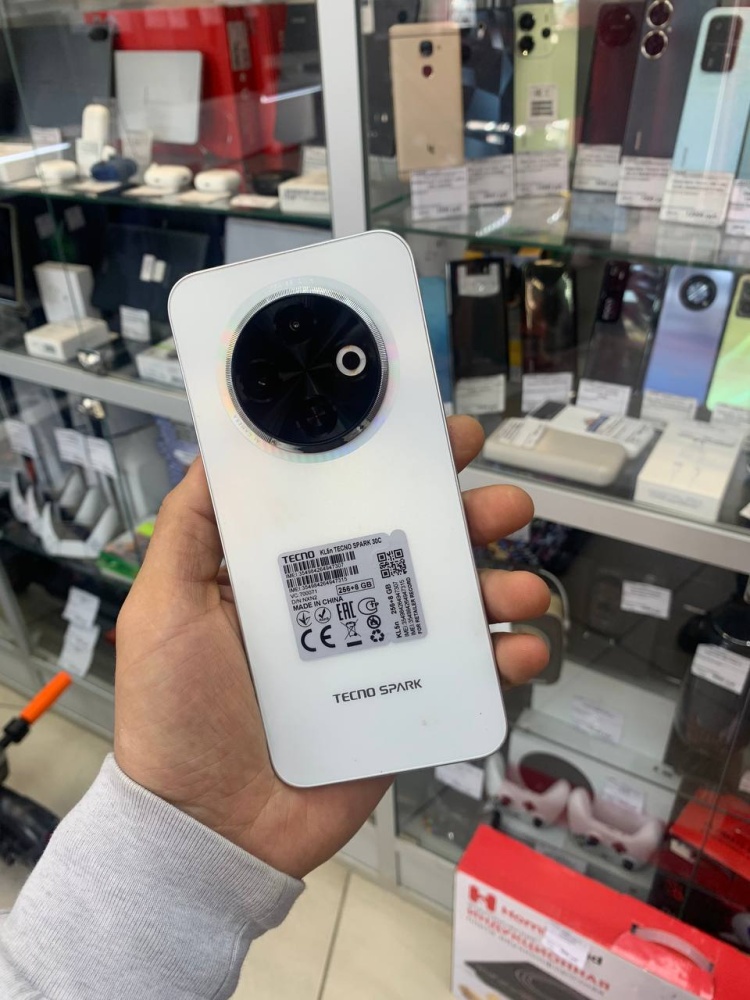 Мобильный телефон Tecno Spark 30C