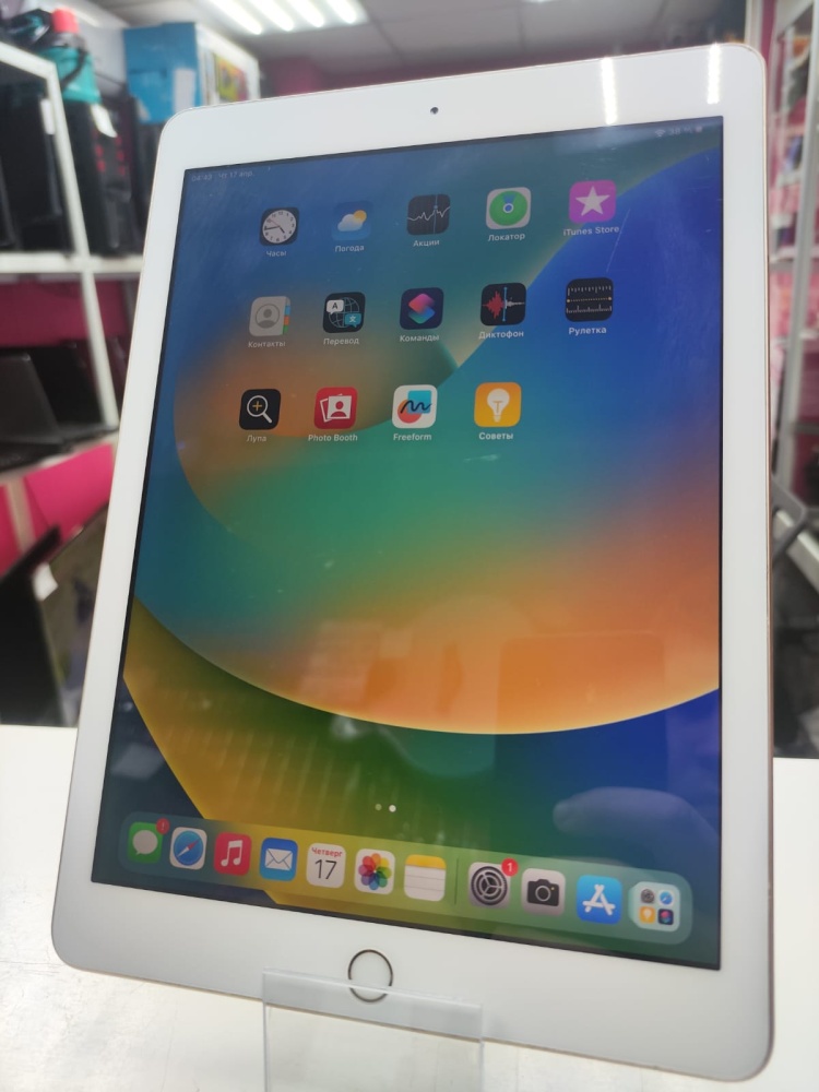Планшет Apple iPad 5 A1822 (2017)