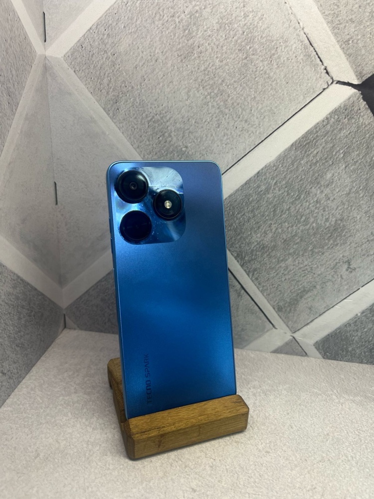 Мобильный телефон Tecno Spark 8/128