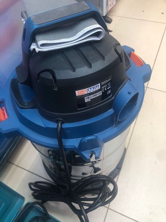 Строительный пылесос Dexter VOD1530SWC