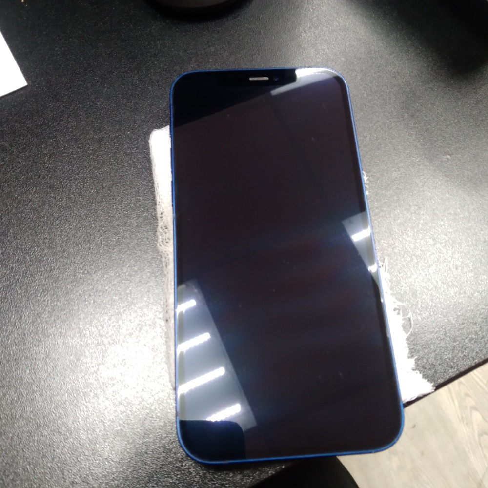 Смартфон iPhone 12 64 Gb