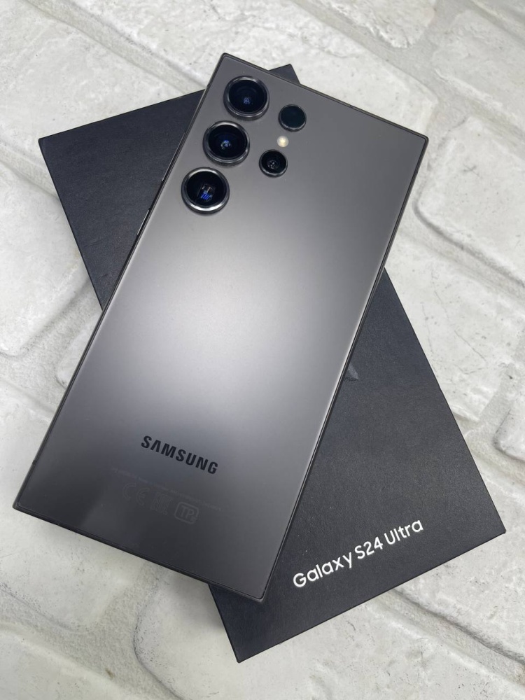 Смартфон Samsung S23 ultra 12/256