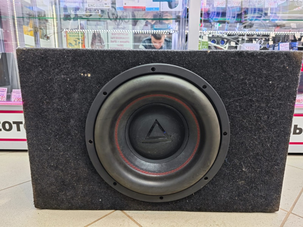 Автосабвуфер Aura