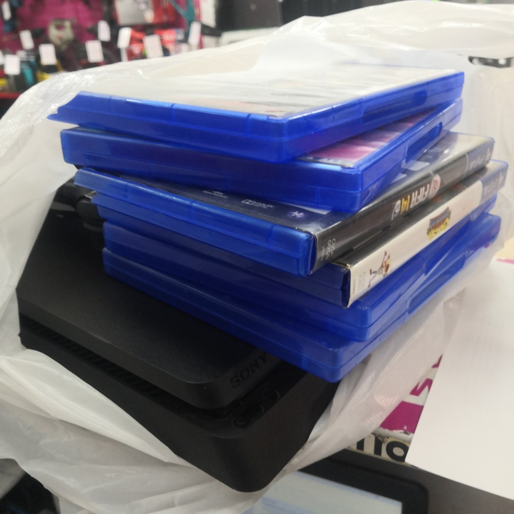 Игровая приставка Sony PlayStation 4 slim  10000