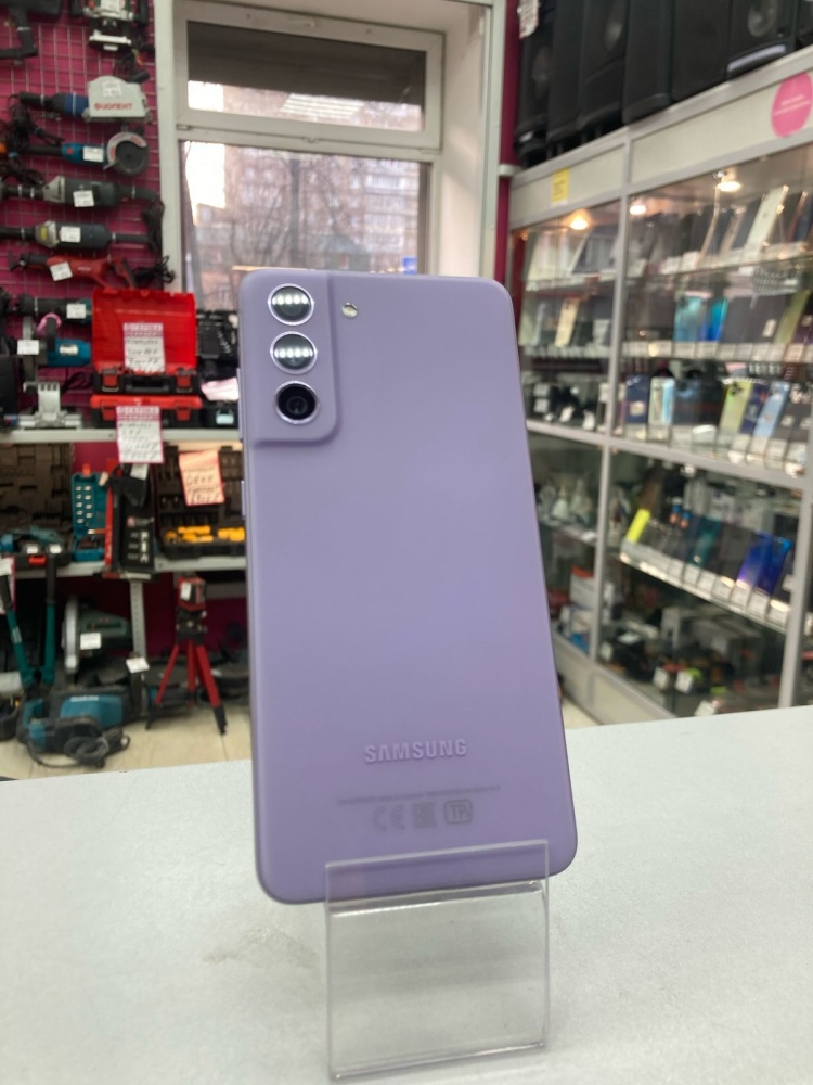 Смартфон Samsung S21 FE 5G 128GB