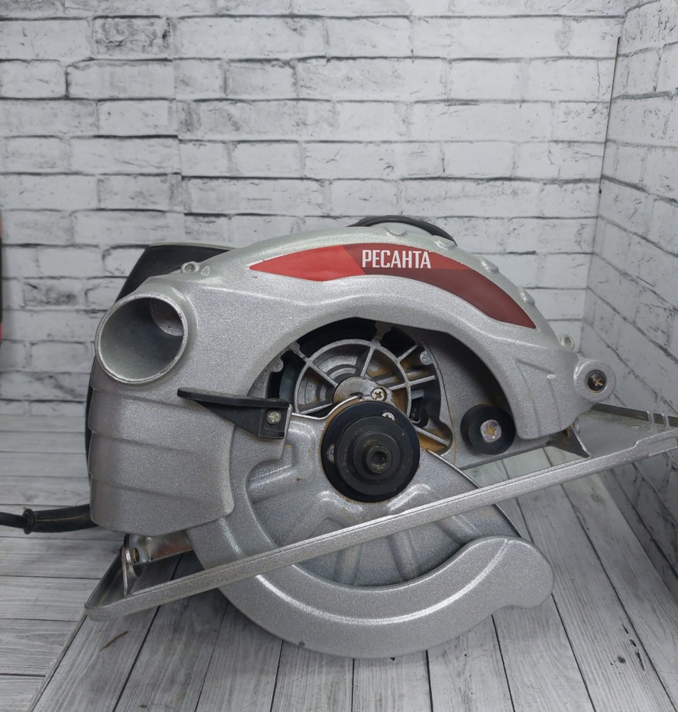 Циркулярная пила Ресанта 160/1300